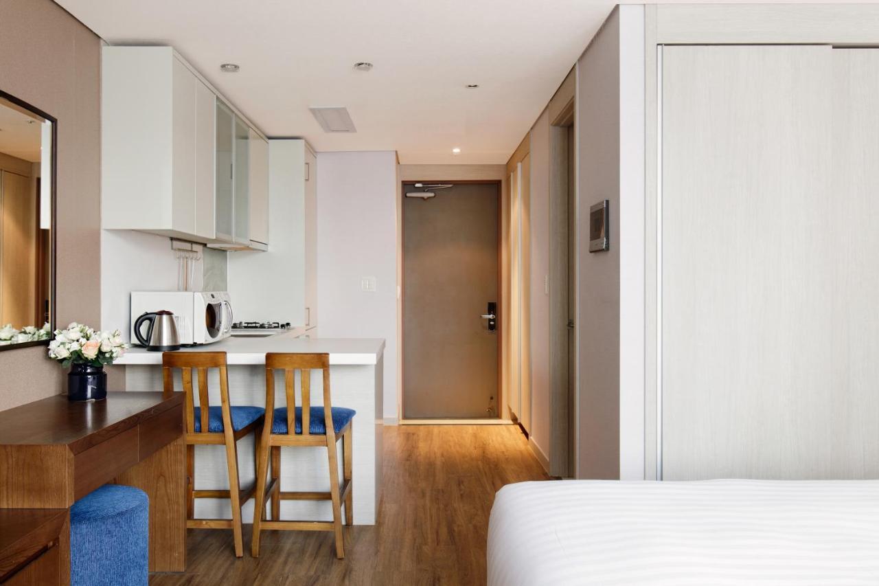 Vabien Suite 2 Serviced Residence Сеул Экстерьер фото