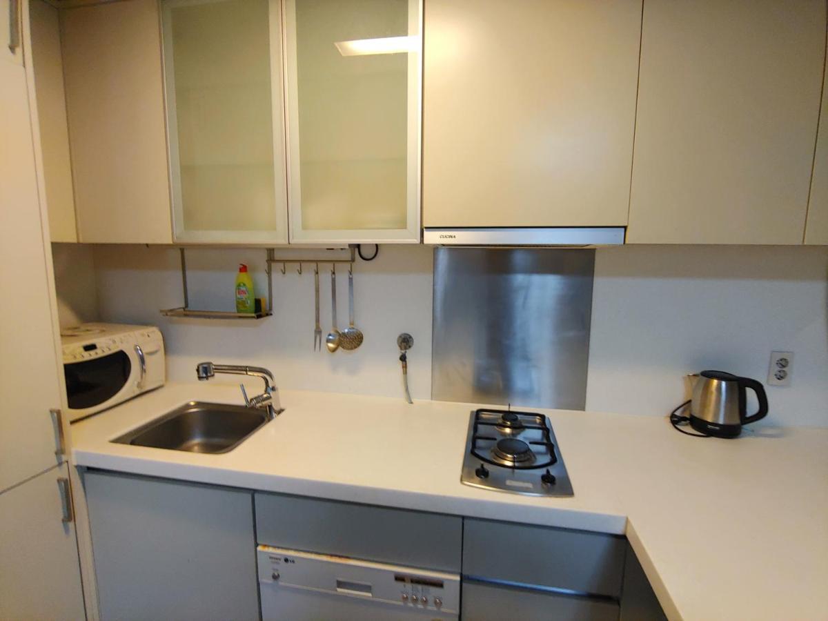 Vabien Suite 2 Serviced Residence Сеул Экстерьер фото