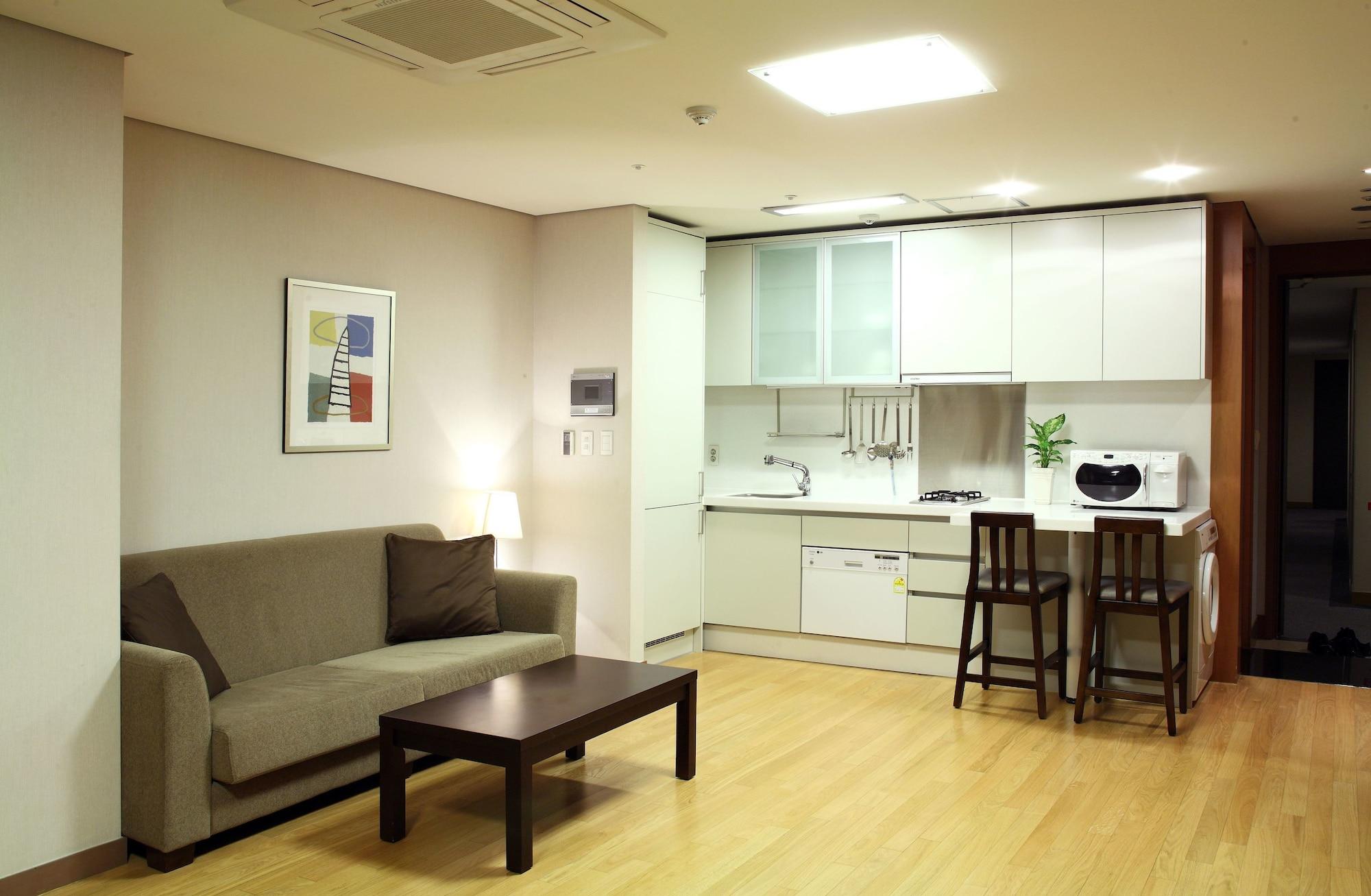 Vabien Suite 2 Serviced Residence Сеул Экстерьер фото