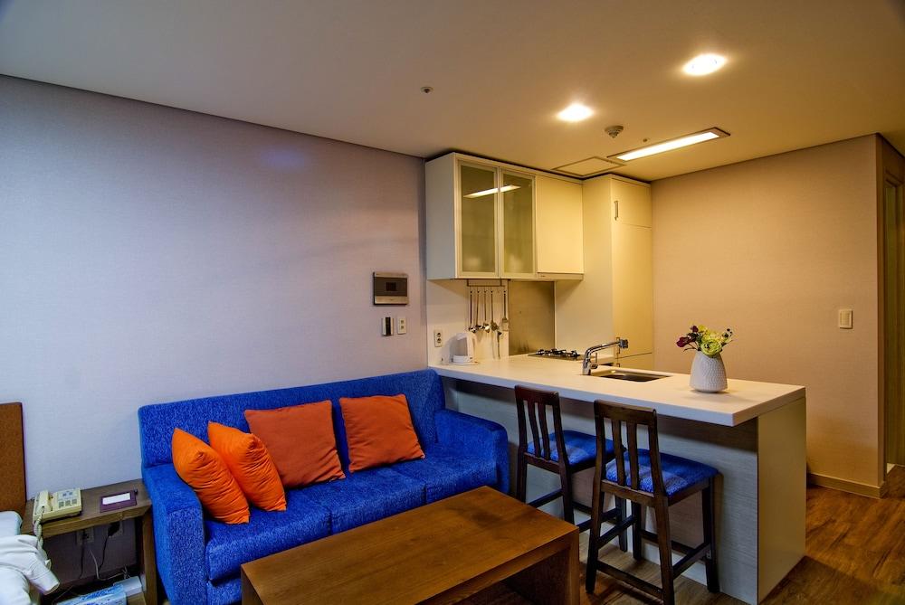 Vabien Suite 2 Serviced Residence Сеул Экстерьер фото